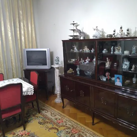 Ferdinand, Ultracentral Constanta, 2 Camere, Max 4 Persoane * Constança